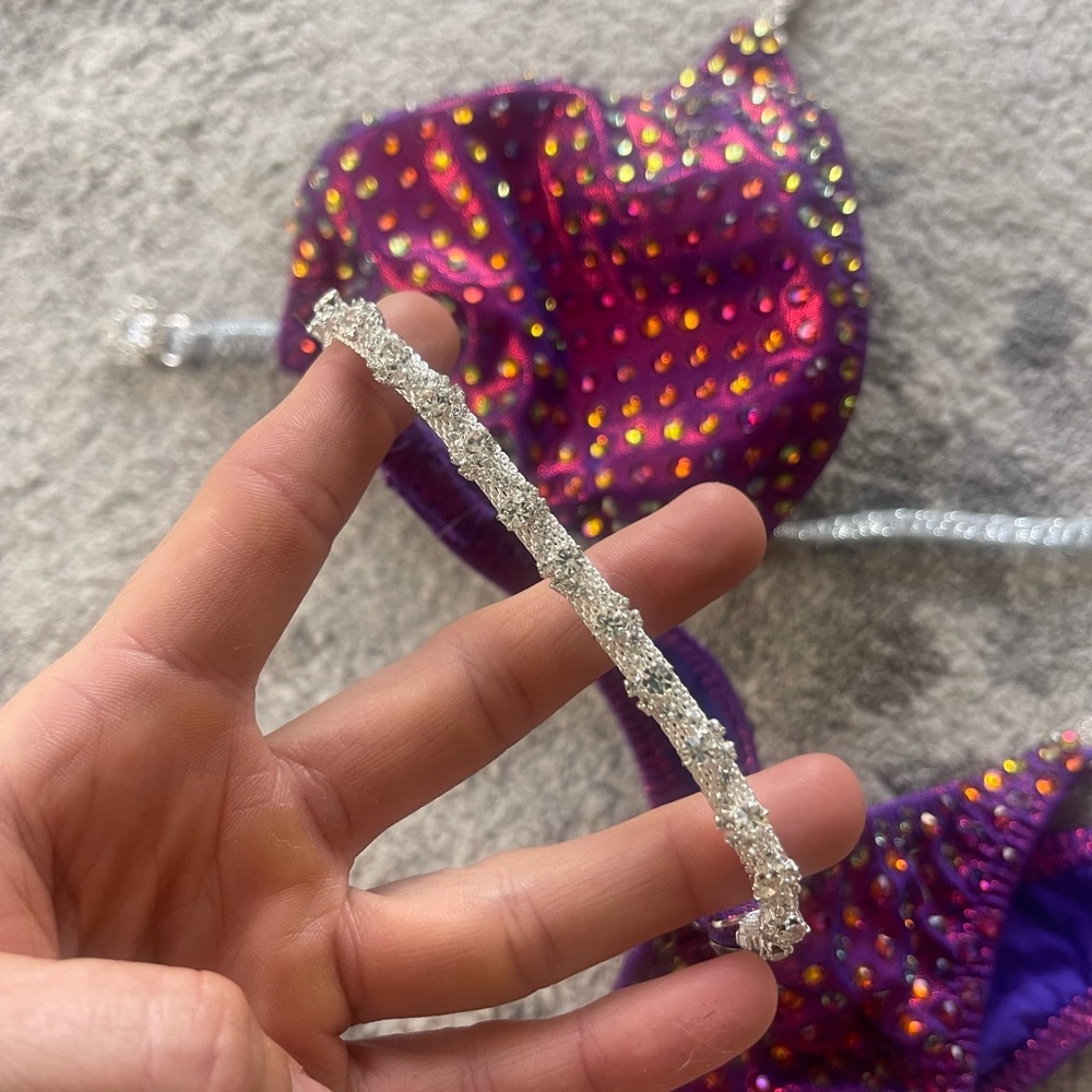 Competition Bikini - image 3